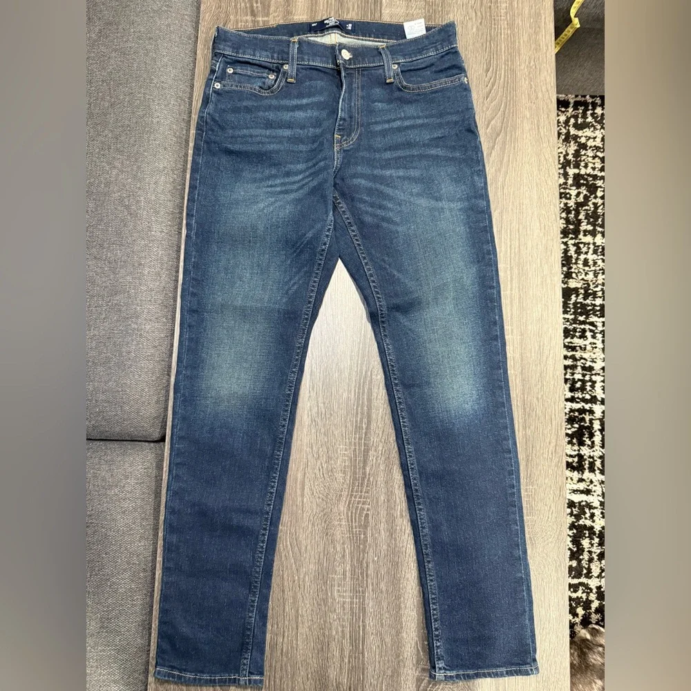 Hollister Men's Dark Blue Straight Jeans - Picture 4 of 12